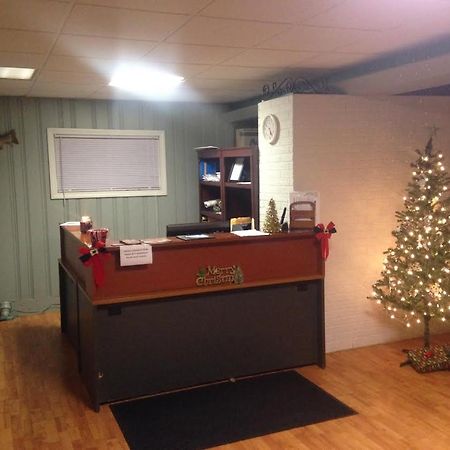 Steelhead Inn Erie Bagian luar foto