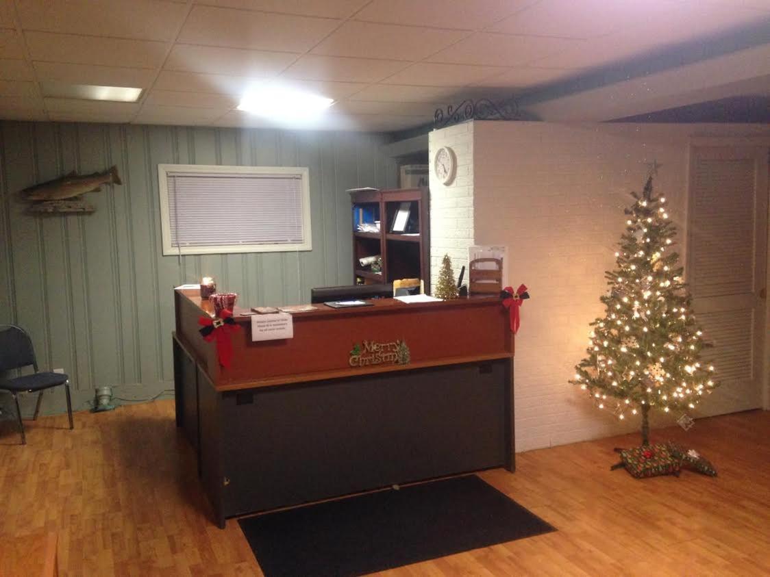 Steelhead Inn Erie Bagian luar foto
