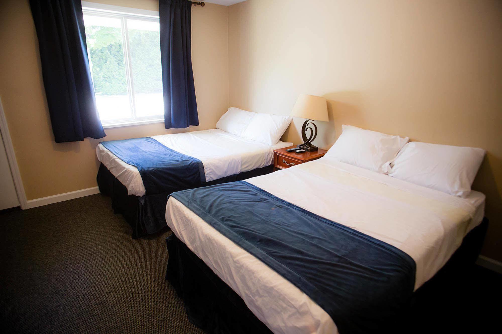 Steelhead Inn Erie Bagian luar foto
